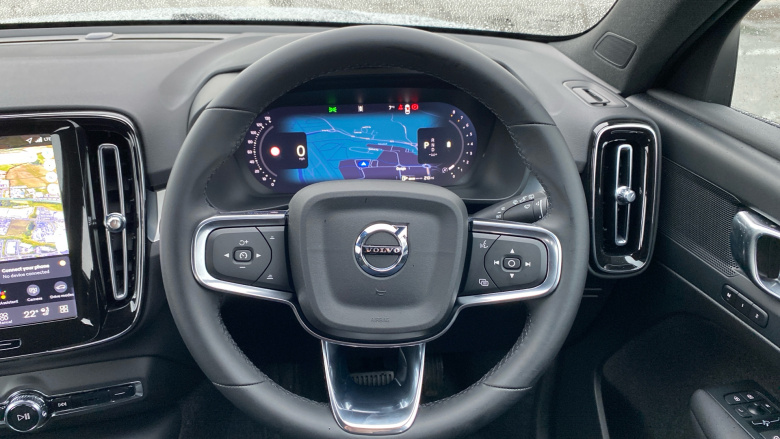 Volvo XC40 2.0 B4P Plus Dark 5dr Auto Petrol Estate